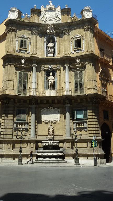 Quattro Canti Valu Palermo Room photo